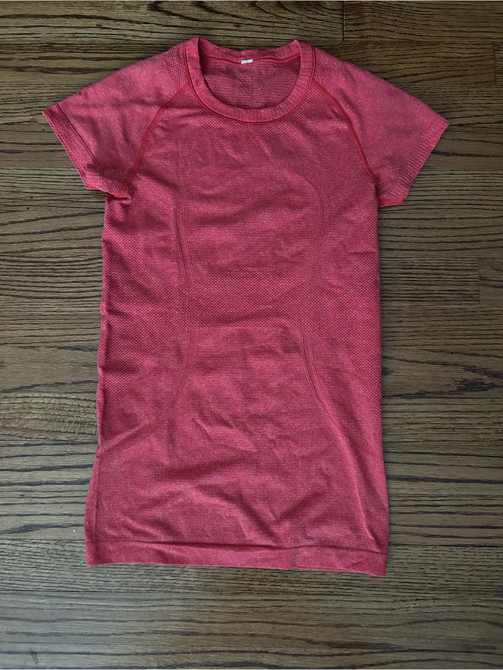 lululemon athletica Short Sleeve Tee - Red